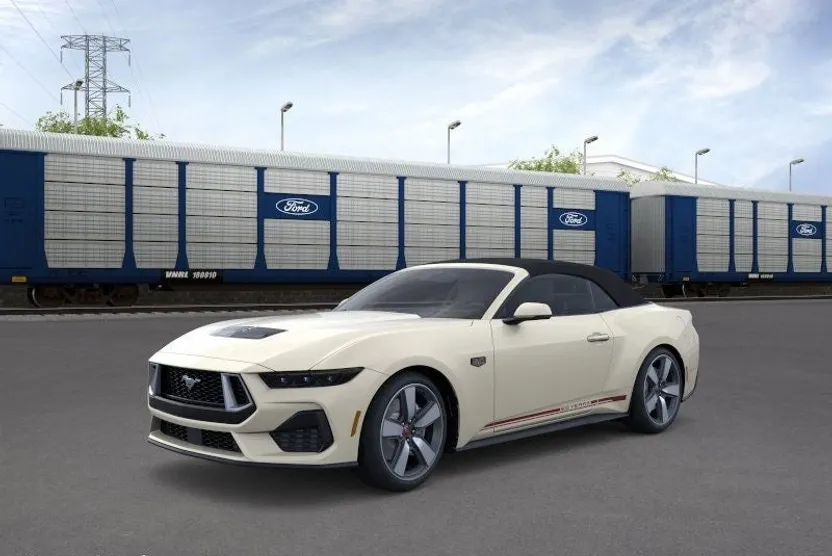 2025 Ford Mustang GT Premium photo 1