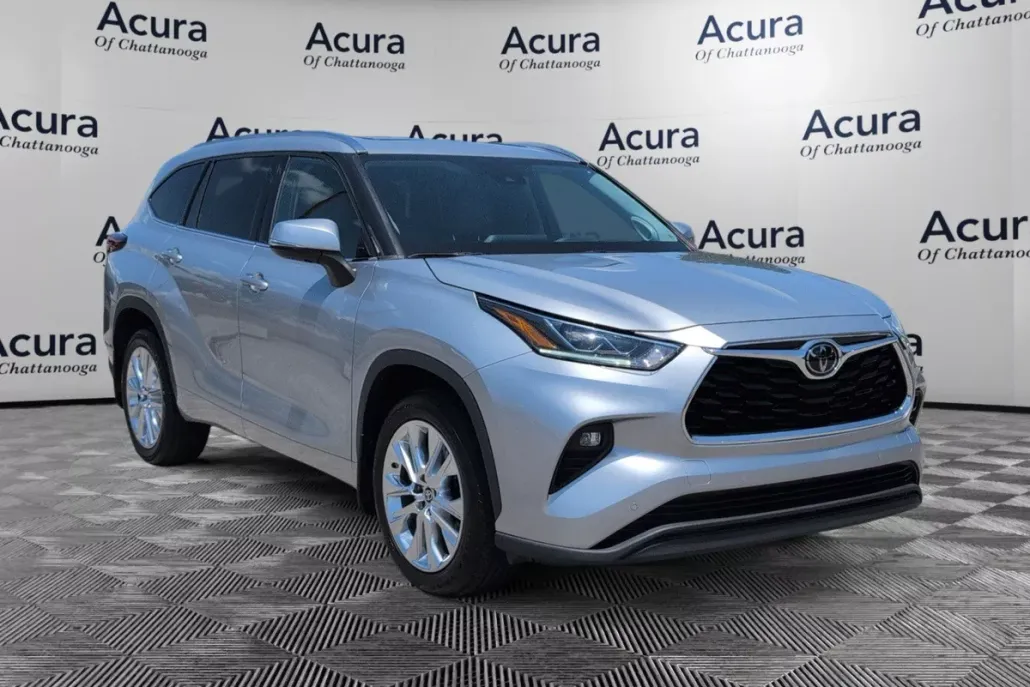 2021 Toyota Highlander Limited photo 1