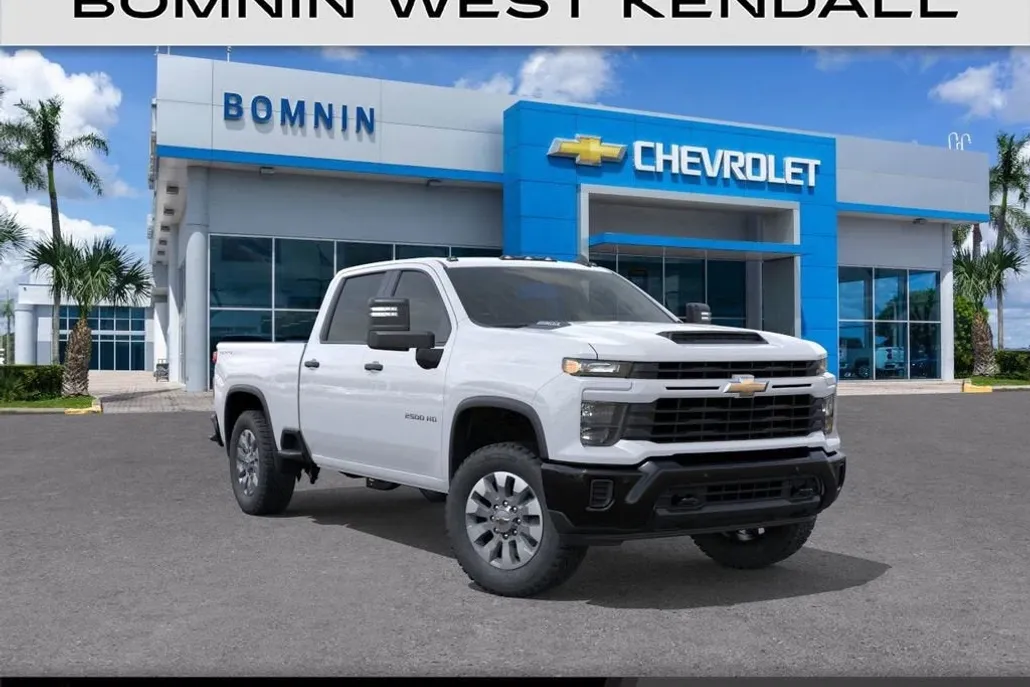 2025 Chevrolet Silverado 2500HD Custom photo 1
