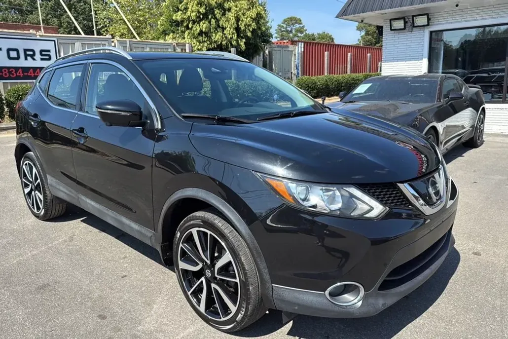 2019 Nissan Rogue Sport SL photo 1