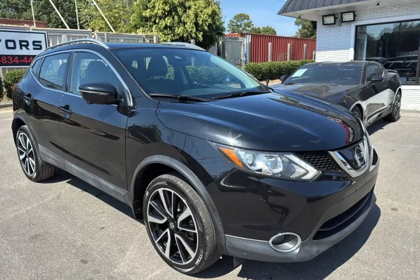 2019 Nissan Rogue Sport SL photo 1