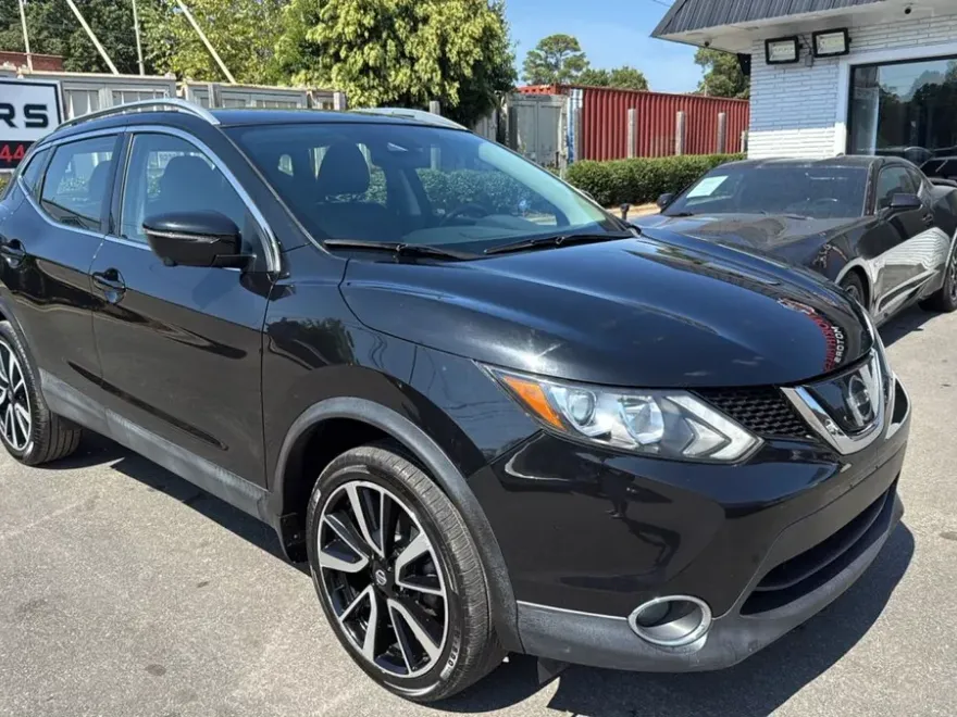 2019 Nissan Rogue Sport SL photo 1