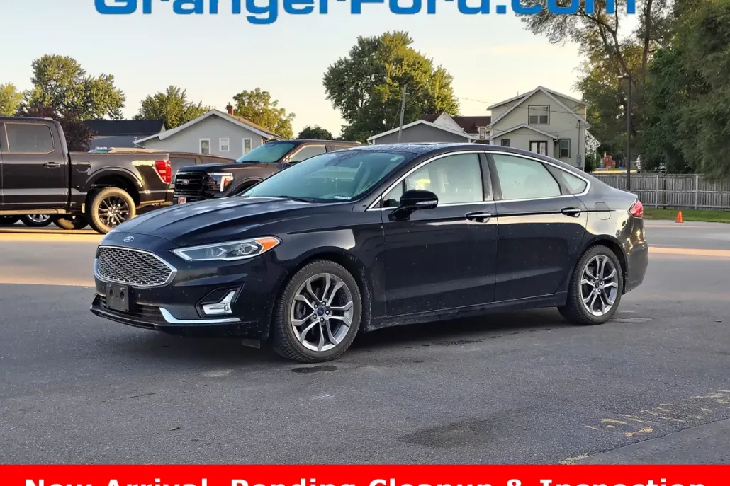 2020 Ford Fusion Hybrid Titanium photo 1