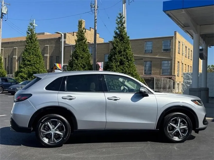 2023 Honda HR-V Sport 2WD photo 1