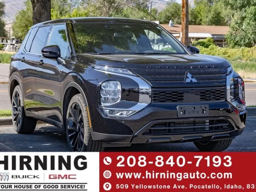 2022 Mitsubishi Outlander Black Edition S-AWC photo 1