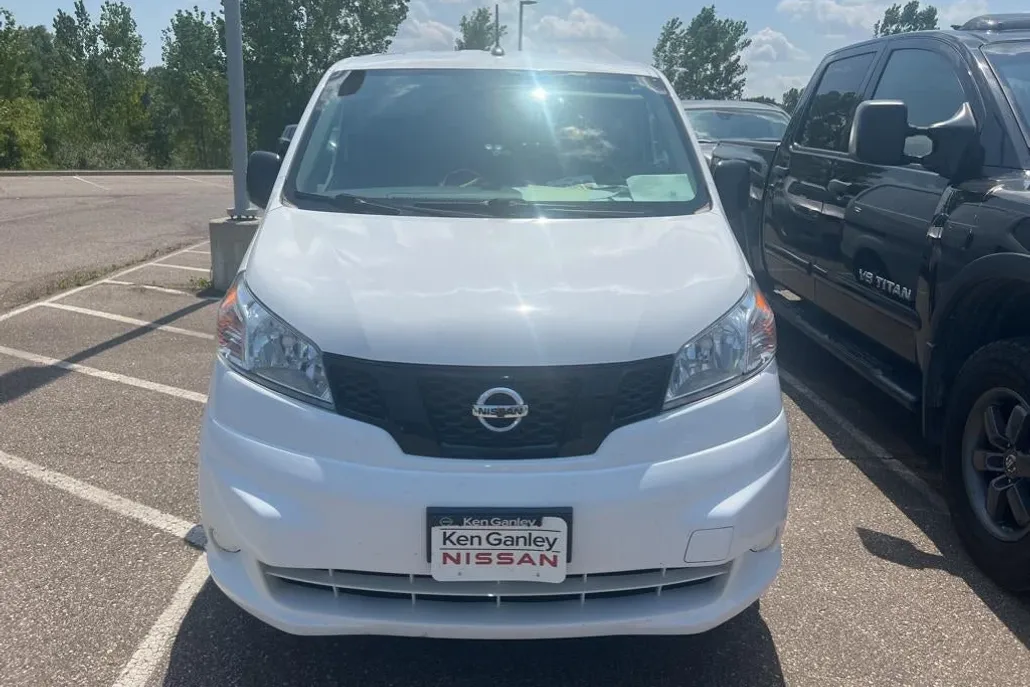 2021 Nissan NV200 S photo 1