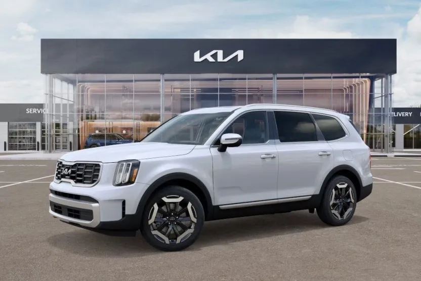 2025 Kia Telluride S photo 1