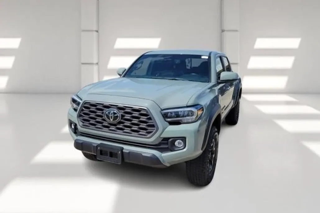 2023 Toyota Tacoma SR5 photo 1