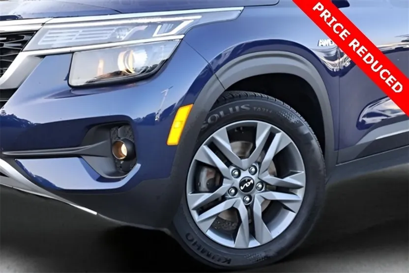 2023 Kia Seltos S photo 1