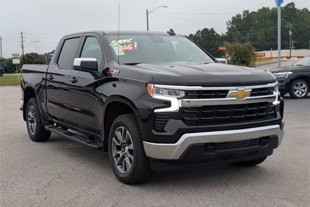 2025 Chevrolet Silverado 1500 LT1 photo 1