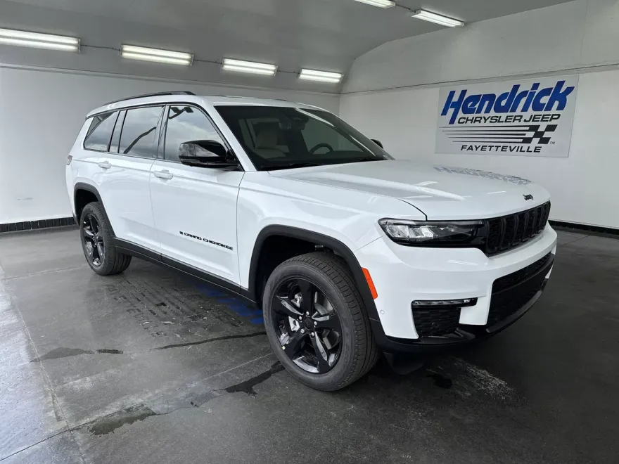 2025 Jeep Grand Cherokee Limited photo 1