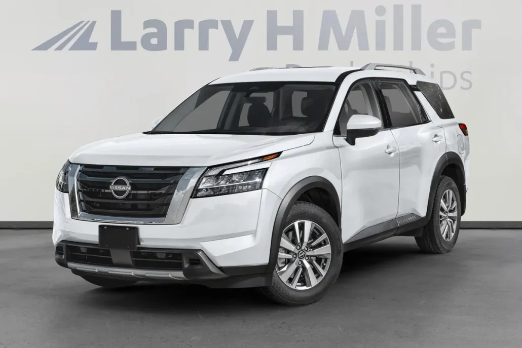 2025 Nissan Pathfinder SL photo 1
