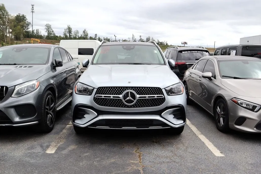 2025 Mercedes Benz GLE 350 4MATIC photo 1