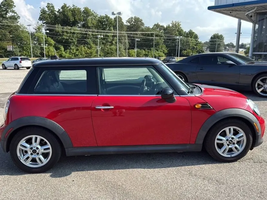 2012 Mini Cooper Hardtop photo 1