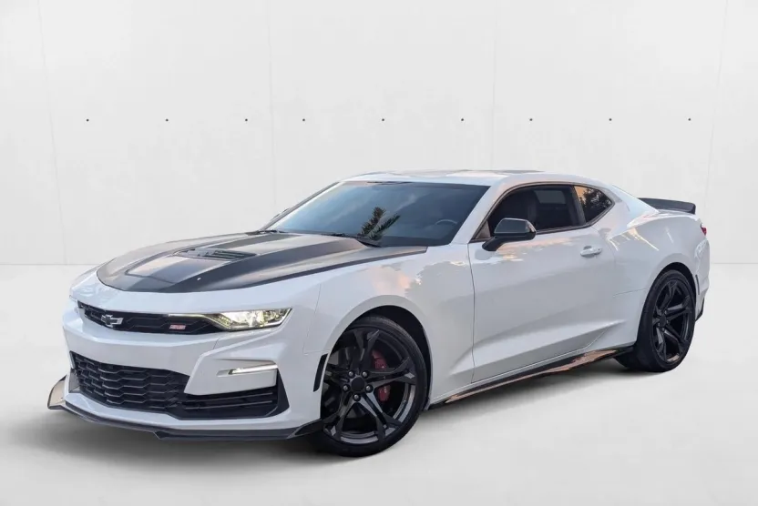 2022 Chevrolet Camaro LT1 photo 1