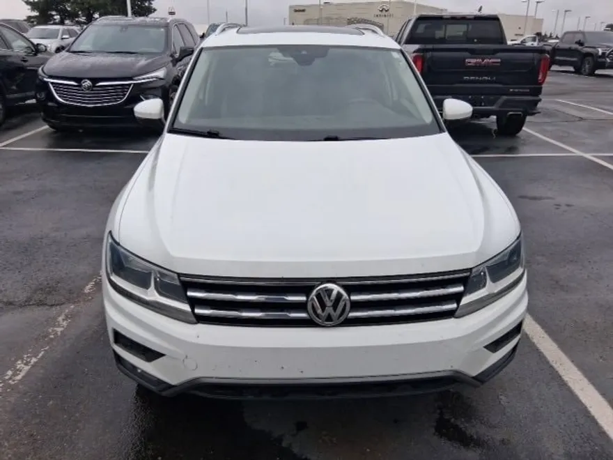 2020 Volkswagen Tiguan SEL photo 1