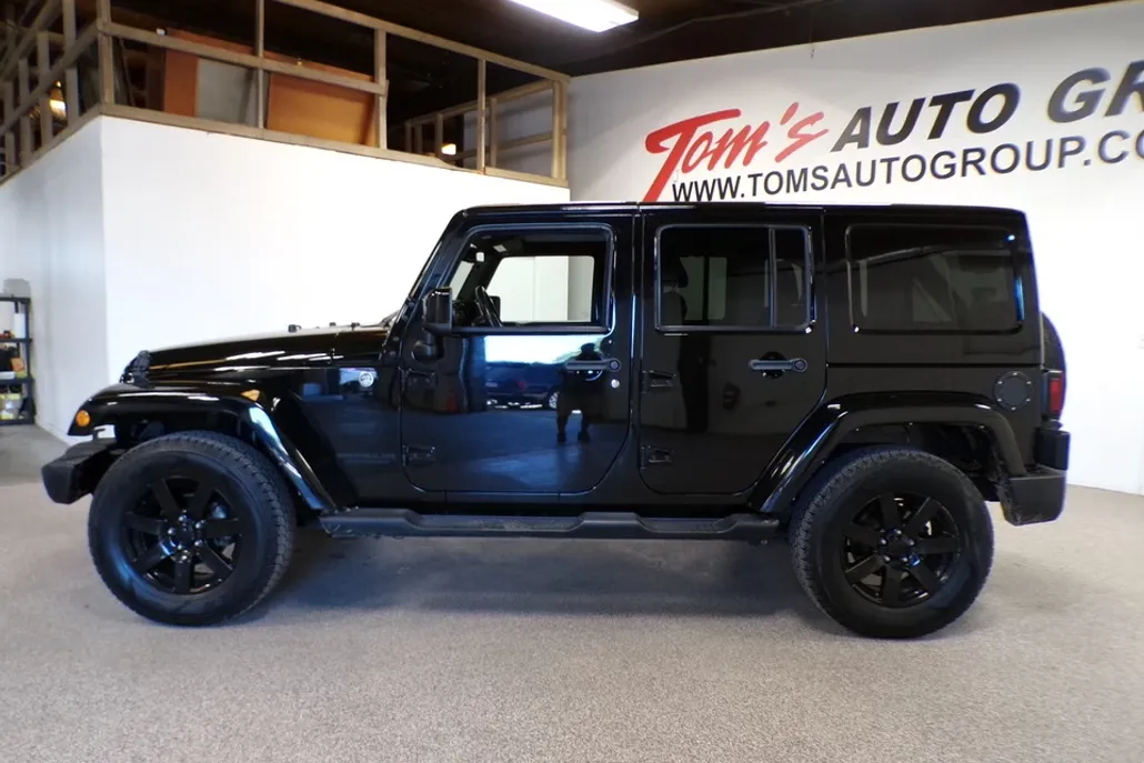 2014 Jeep Wrangler Altitude photo 1