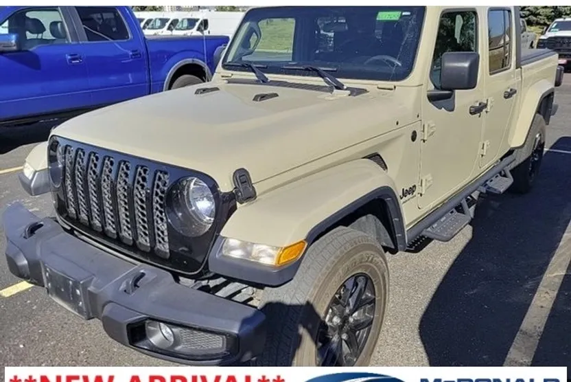 2022 Jeep Gladiator Altitude photo 1