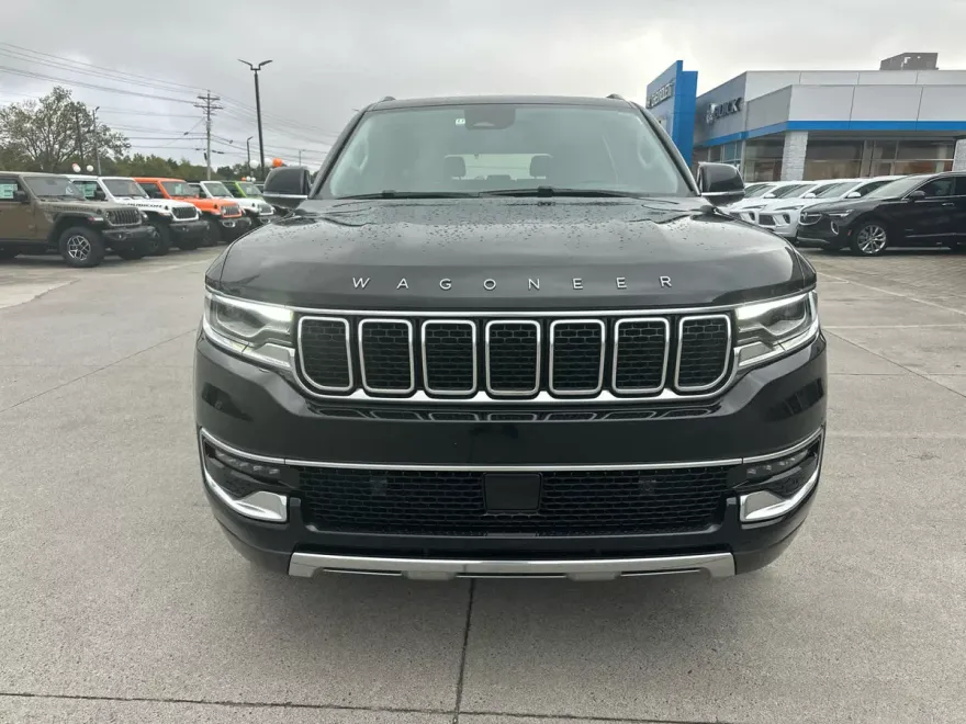2022 Jeep Wagoneer Series III photo 1