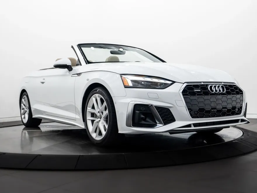 2024 Audi A5 45 S line Prestige photo 1