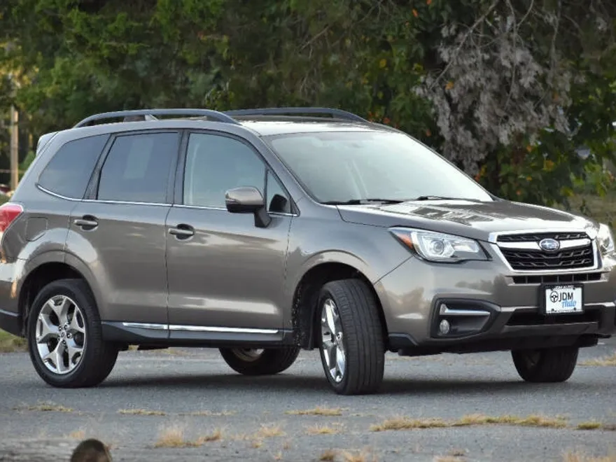 2017 Subaru Forester 2.5i Touring photo 1