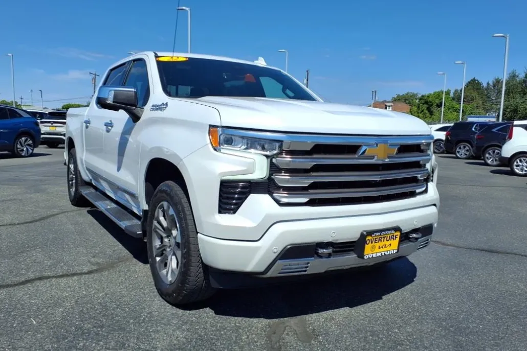 2022 Chevrolet Silverado 1500 High Country photo 1