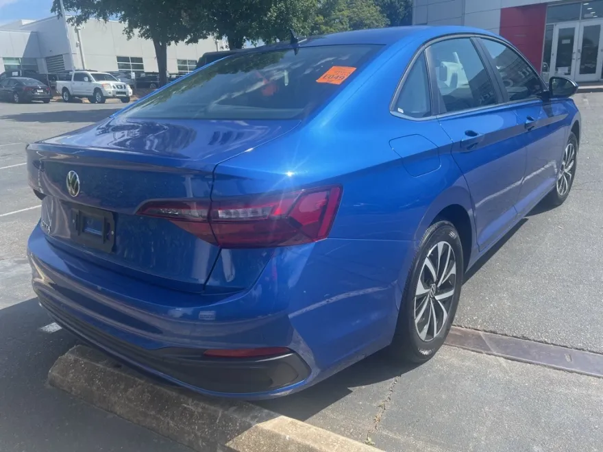 2024 Volkswagen Jetta S photo 1