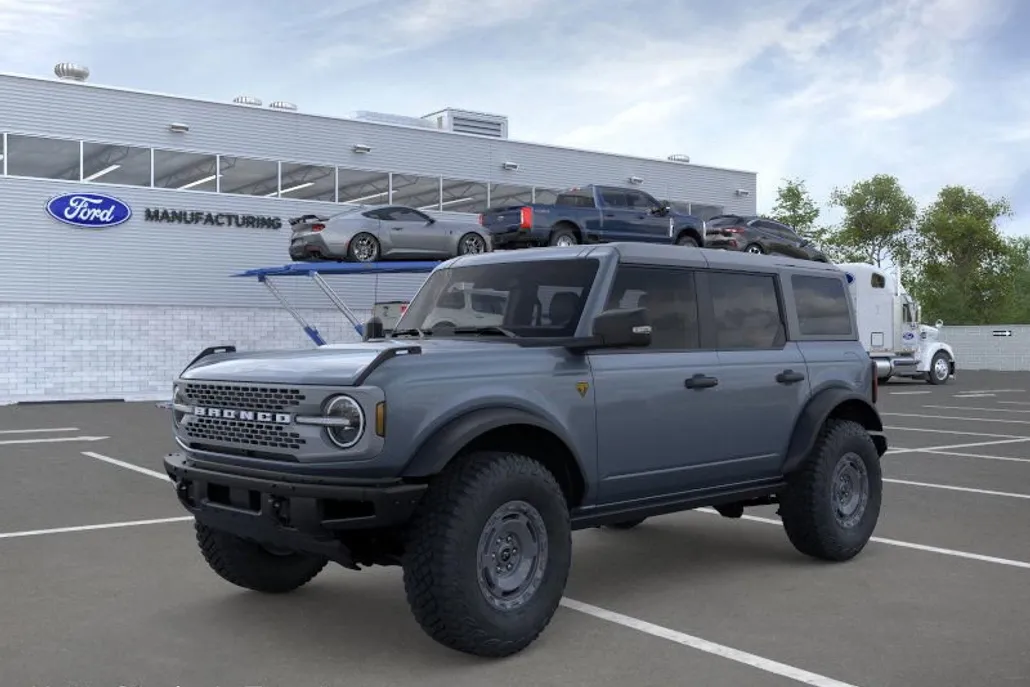 2025 Ford Bronco Badlands photo 1