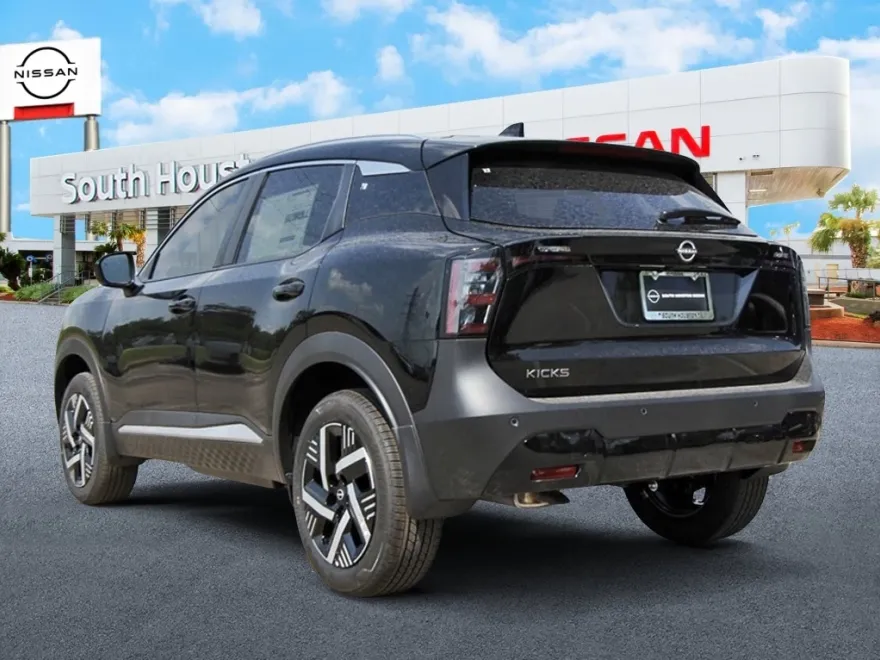 2026 Nissan Kicks SV photo 1