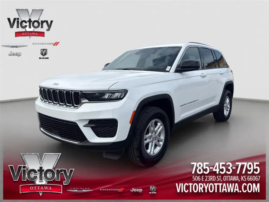 2025 Jeep Grand Cherokee Laredo photo 1