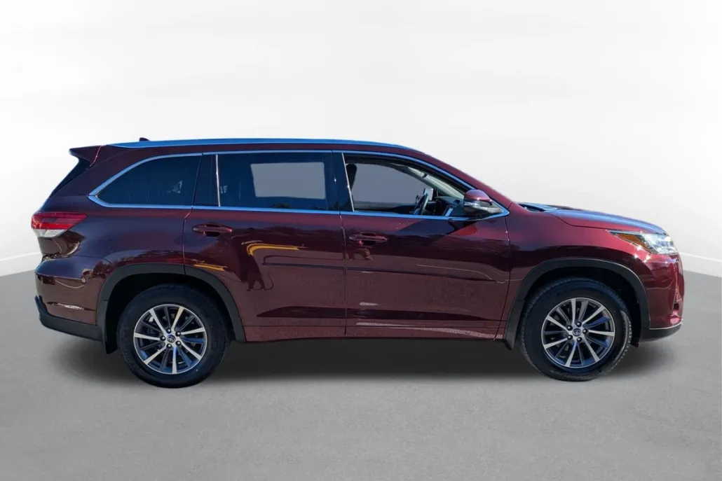 2018 Toyota Highlander XLE photo 1