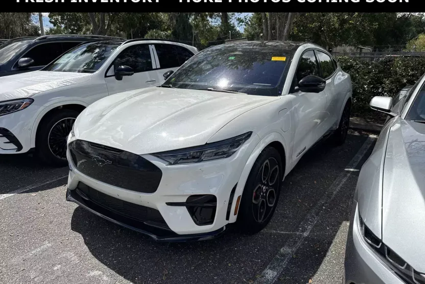 2023 Ford Mustang Mach-E GT photo 1