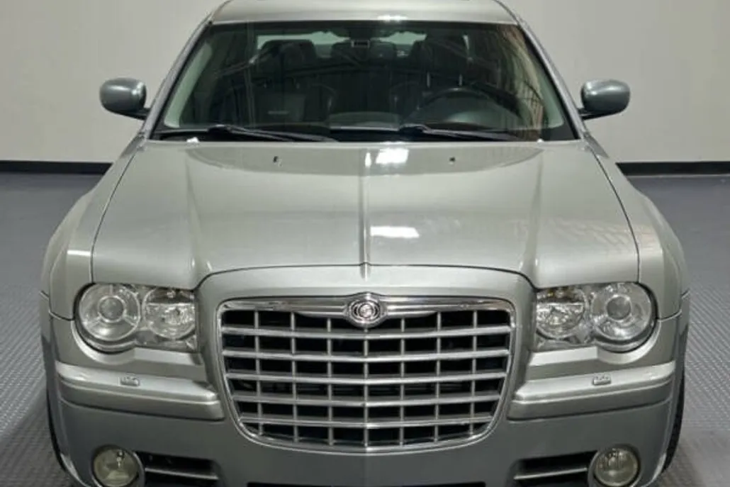 2006 Chrysler 300 C SRT8 photo 1