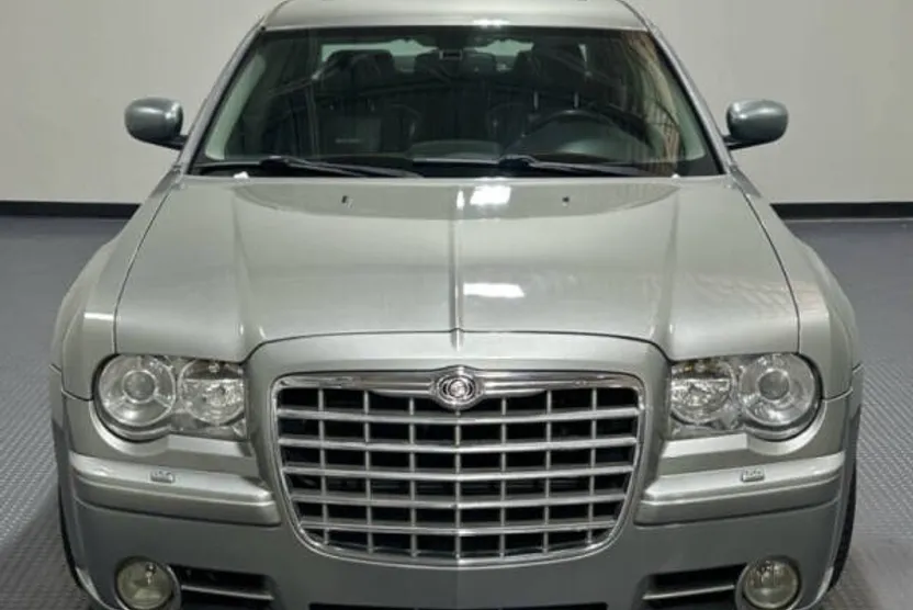 2006 Chrysler 300 C SRT8 photo 1