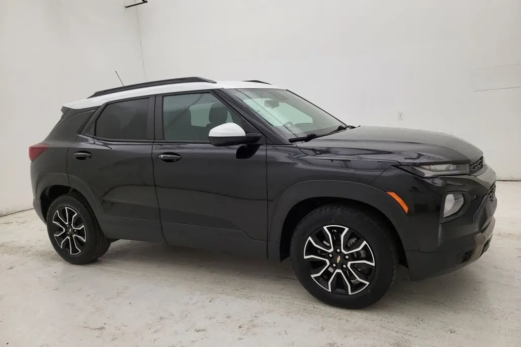 2023 Chevrolet Trailblazer ACTIV photo 1