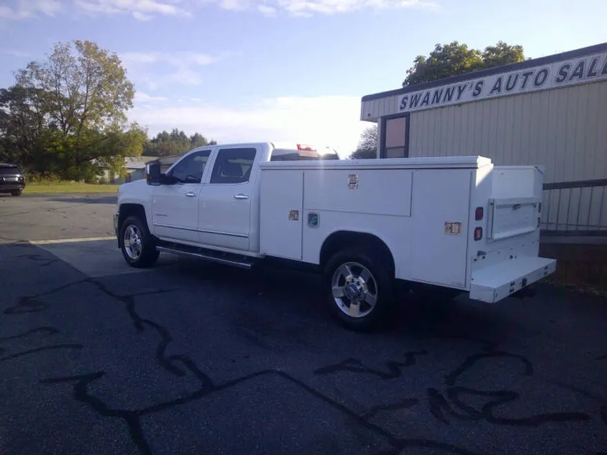 2016 Chevrolet Silverado 2500HD LTZ photo 1