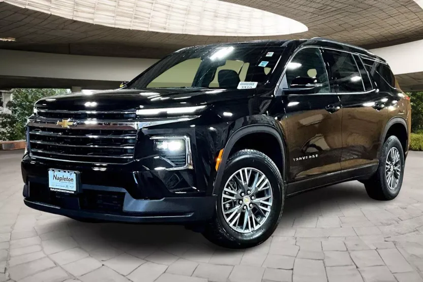 2026 Chevrolet Traverse photo 1