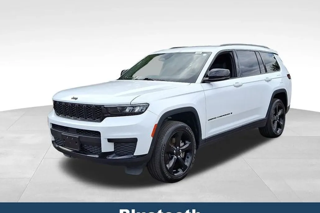 2022 Jeep Grand Cherokee Altitude photo 1