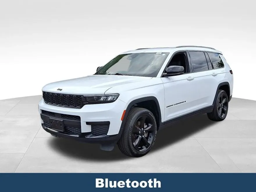 2022 Jeep Grand Cherokee Altitude photo 1
