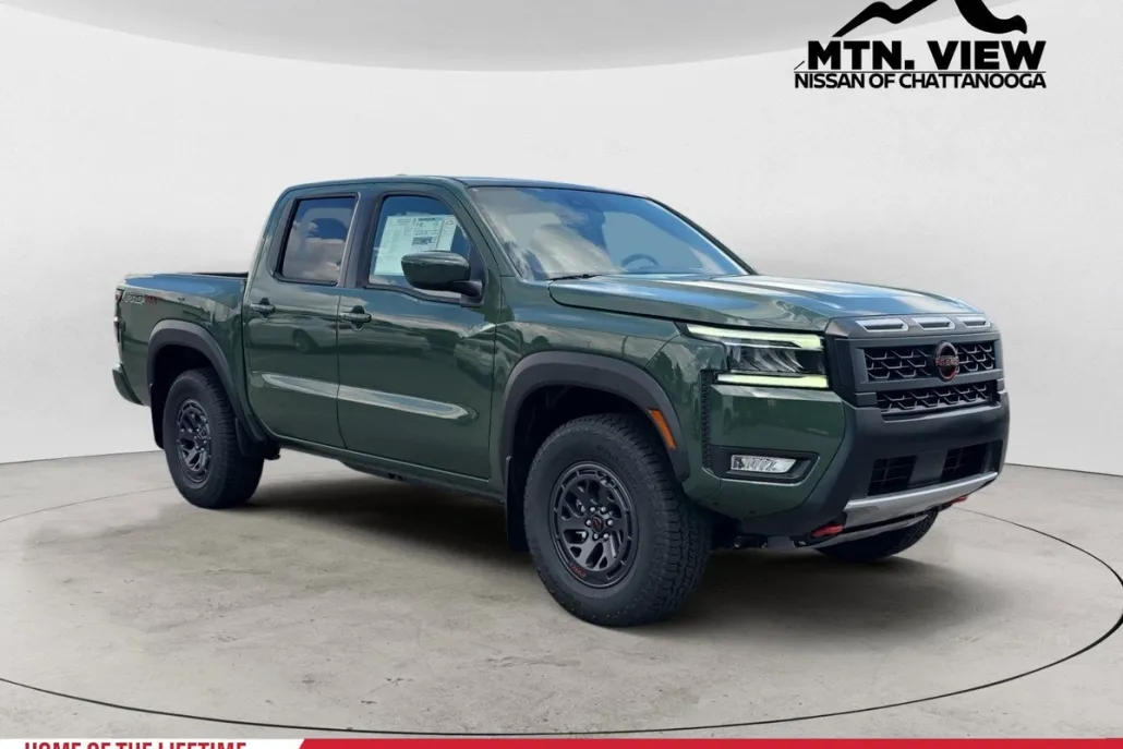 2025 Nissan Frontier PRO-4X photo 1