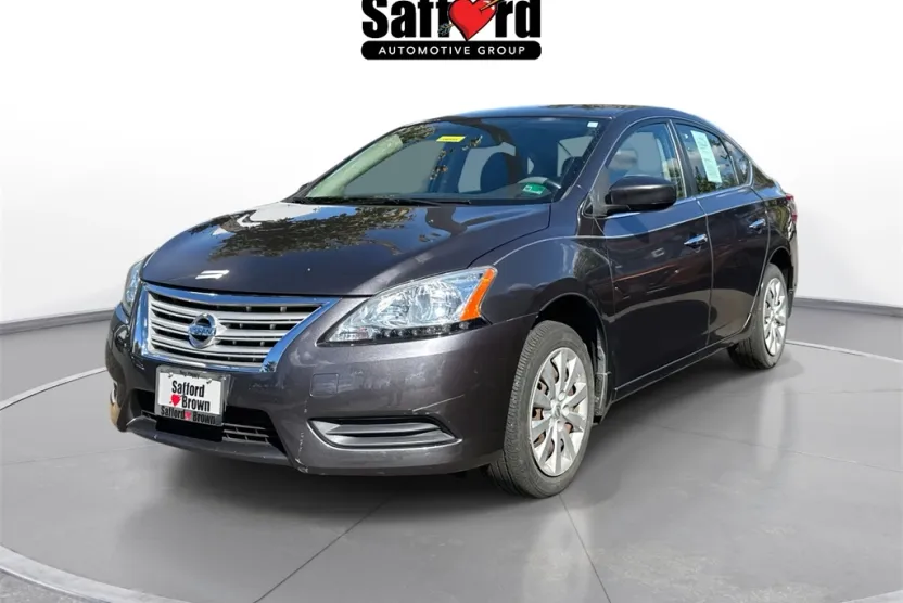 2015 Nissan Sentra SV photo 1