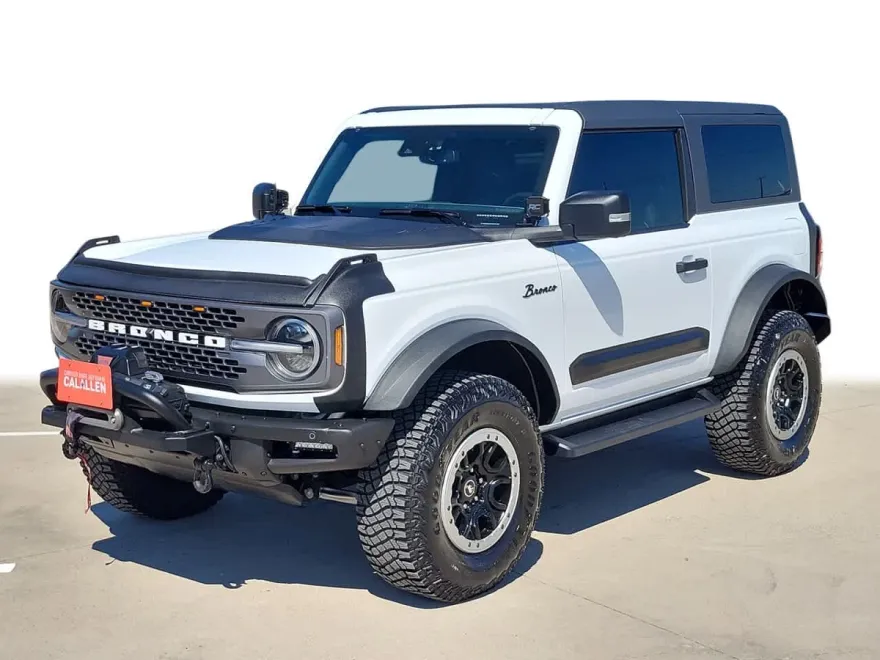 2022 Ford Bronco Outer Banks photo 1