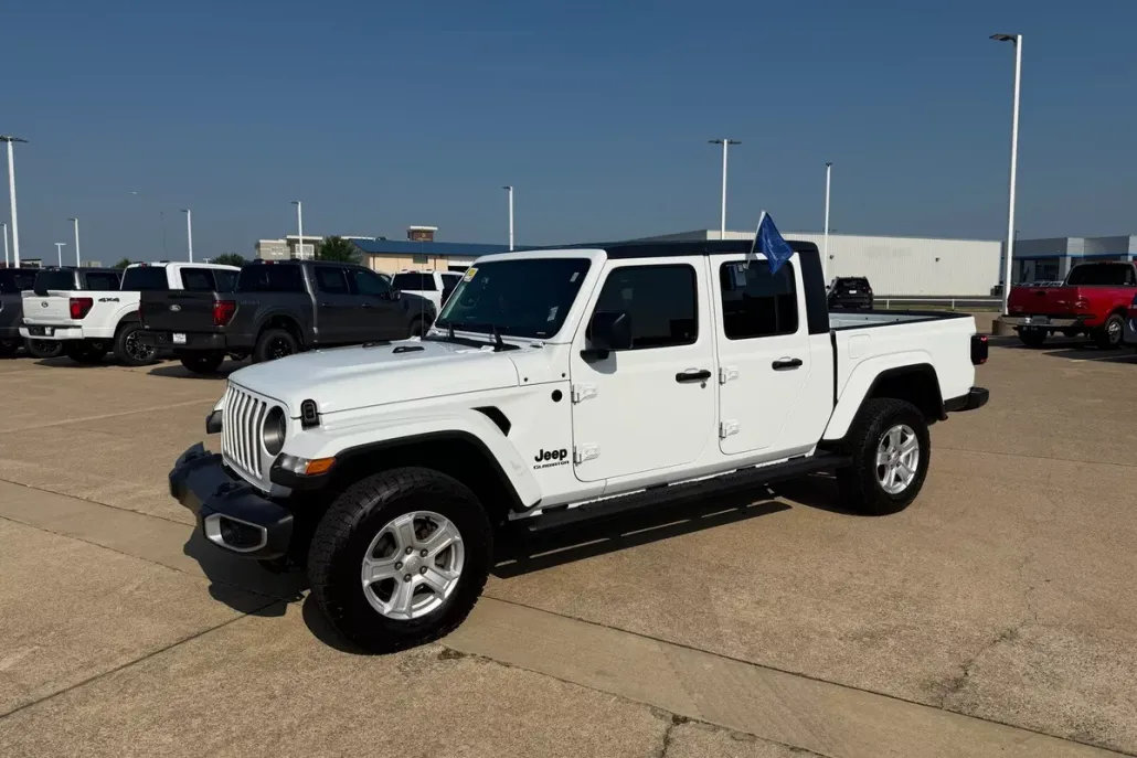 2020 Jeep Gladiator Altitude photo 1