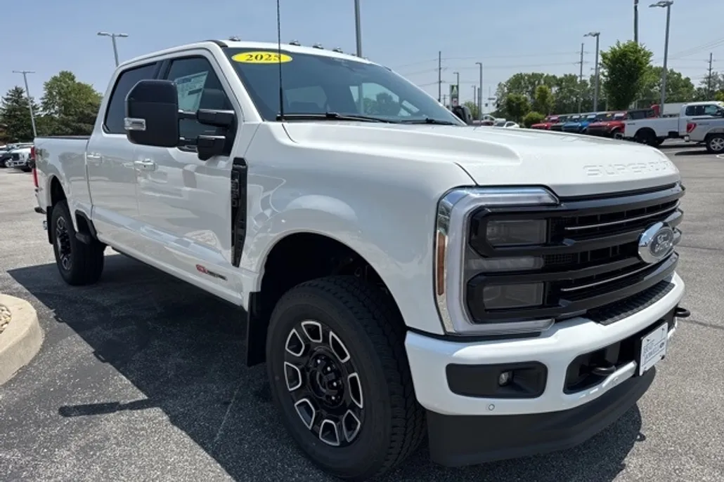 2025 Ford F-350 photo 1
