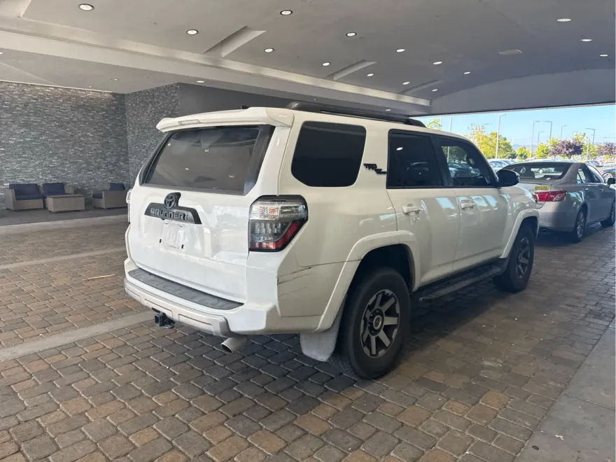 2022 Toyota 4Runner TRD Premium photo 1