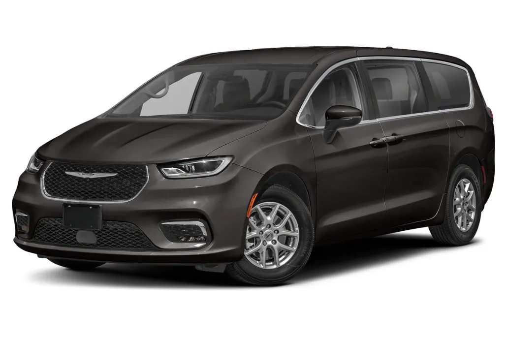 2023 Chrysler Pacifica Touring L photo 1