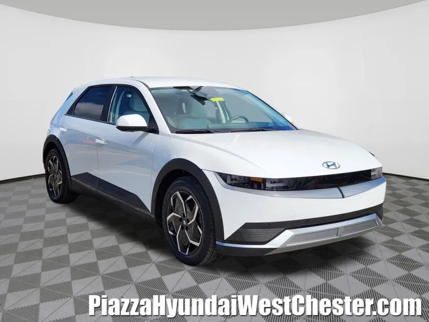 2022 Hyundai Ioniq 5 SEL photo 1