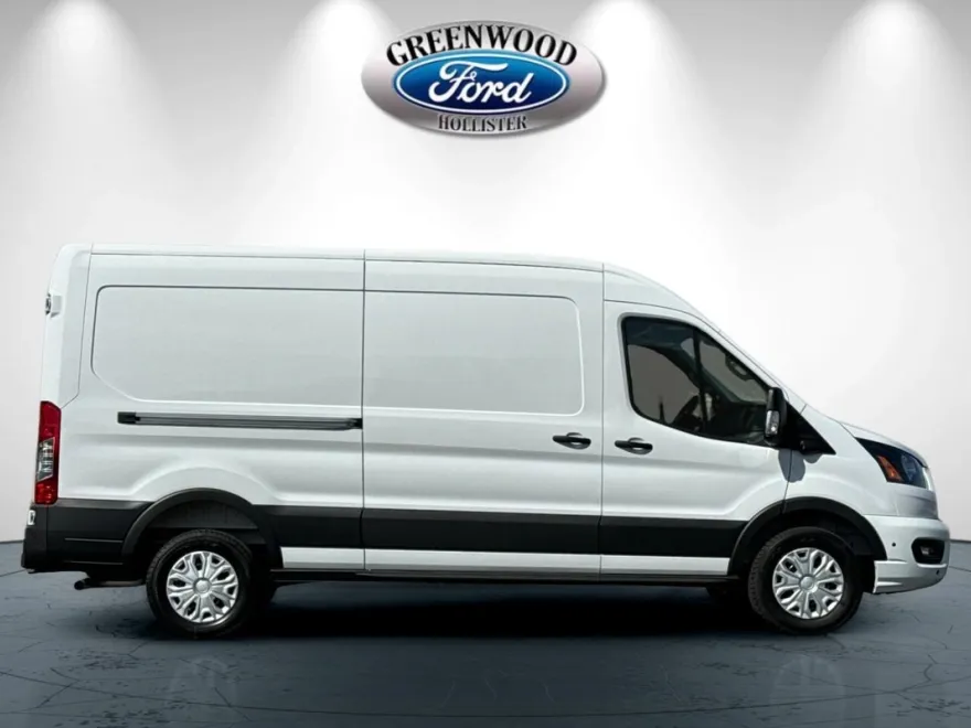 2025 Ford Transit photo 1