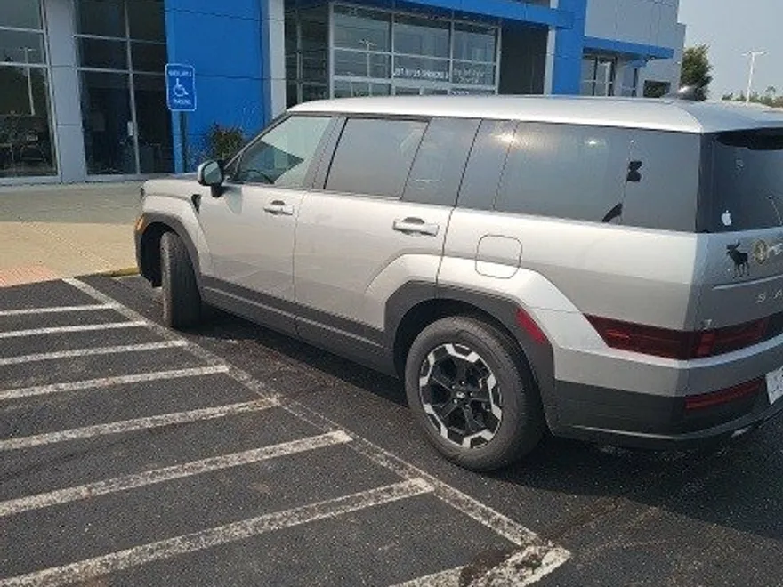 2024 Hyundai Santa Fe SE photo 1