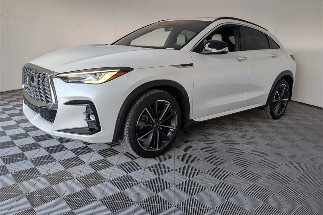 2025 Infiniti QX55 Luxe photo 1